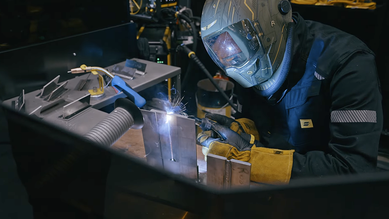 Welder MIG welding